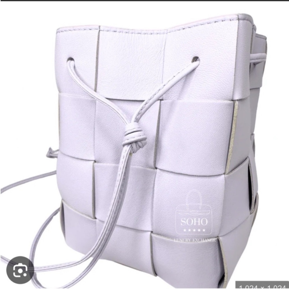 Bottega Veneta Large Cassette Bucket Bag